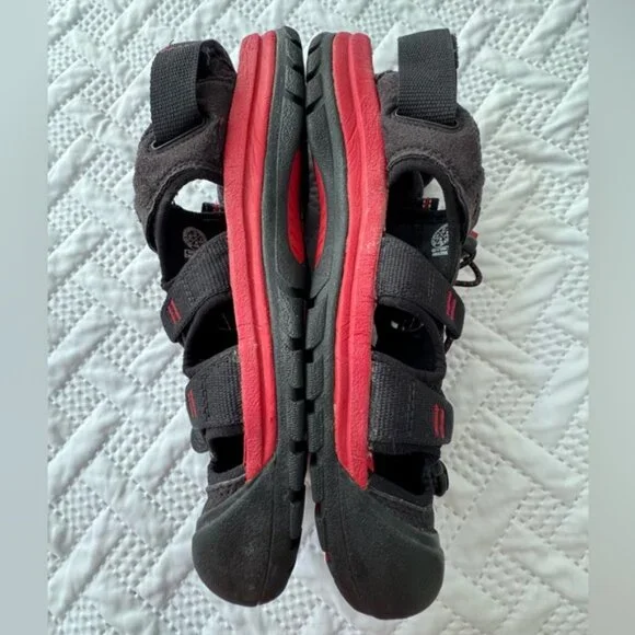 Keen Black Red Closed Toe Waterproof Rugged Outdoorsy All Terrain Men 10 Sandals - Picture 9 of 13